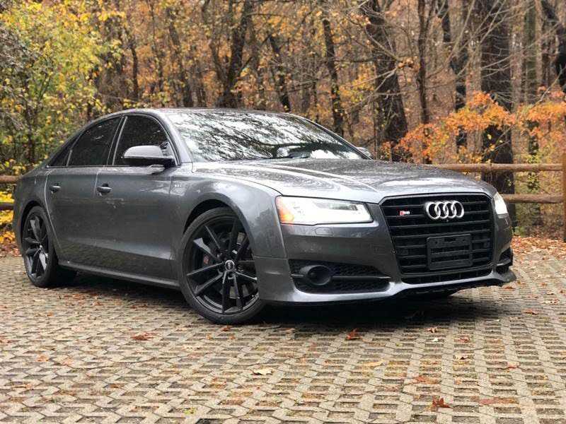 Выкуп битых авто audi S8